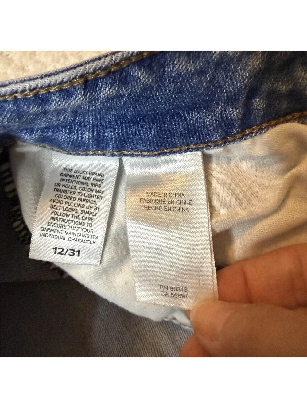 Lucky Brand The Roll Up Women’s Denim Shorts Size 12/31 Distressed Blue Jean